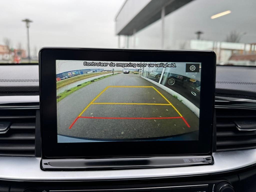 Kia Cee'd 1.4 t-gdi executiveline , apple-carplay, achteruit rijcamera, lee