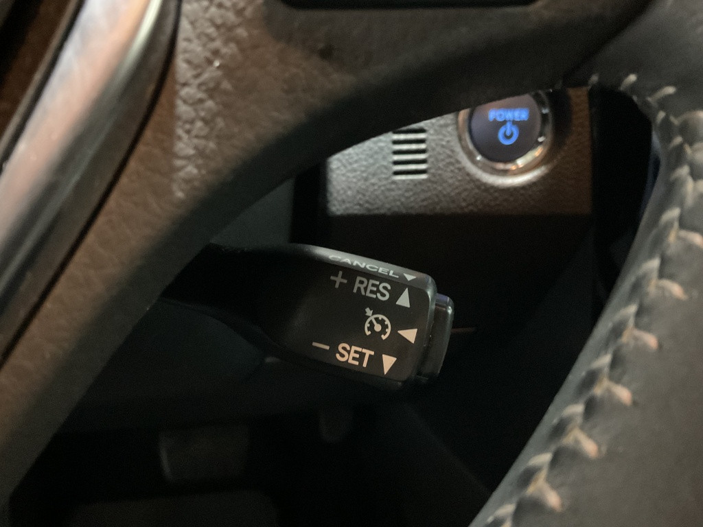 Toyota Auris 1.8 hybrid dynamic go