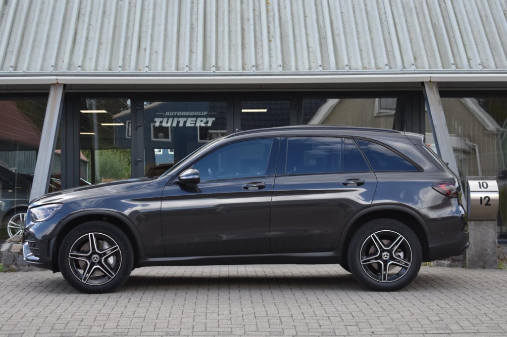 Mercedes-Benz Glc 300e 4matic amg | night | panoramadak | camera | nap | de