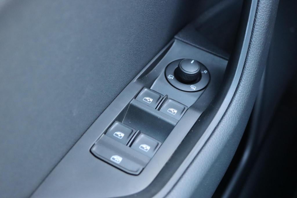 Skoda Superb combi 1.5 tsi act business edition 150pk
