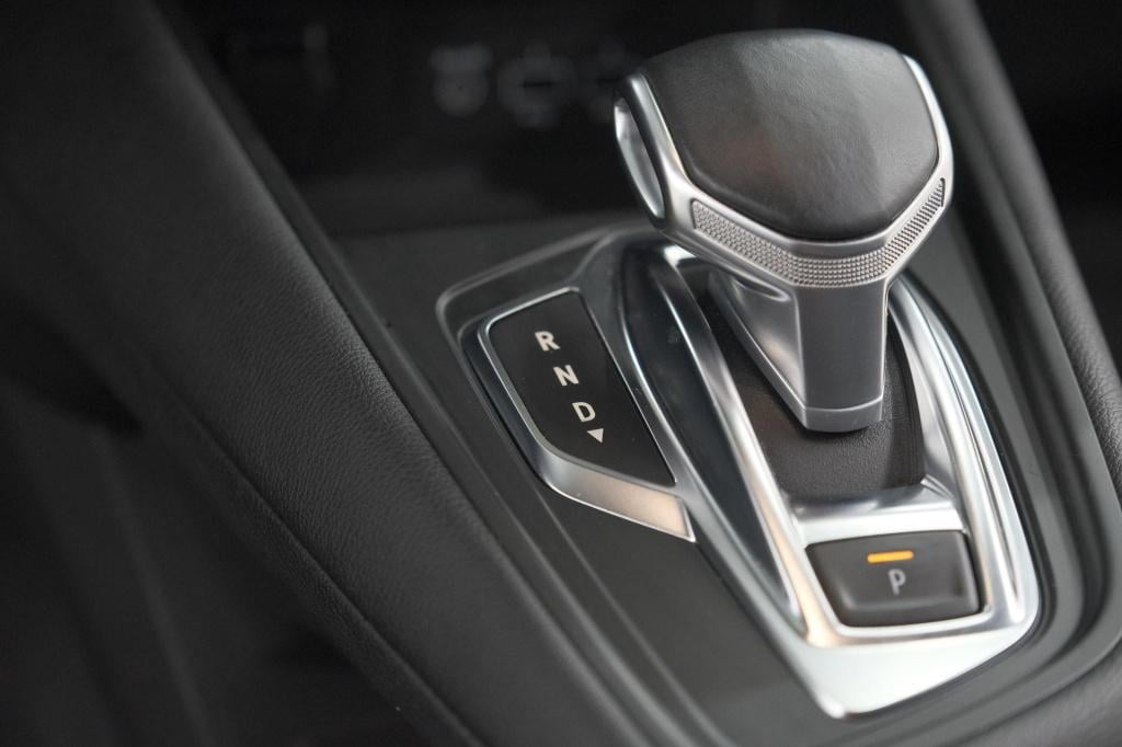 Renault Captur tce 130 edc intens | trekhaak | adaptieve cruise control | c