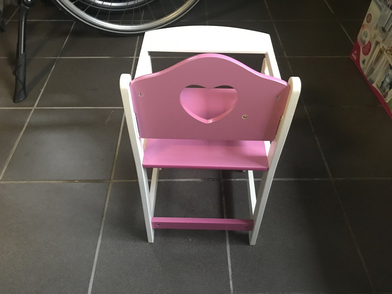 Kinderstoel voor baby pop