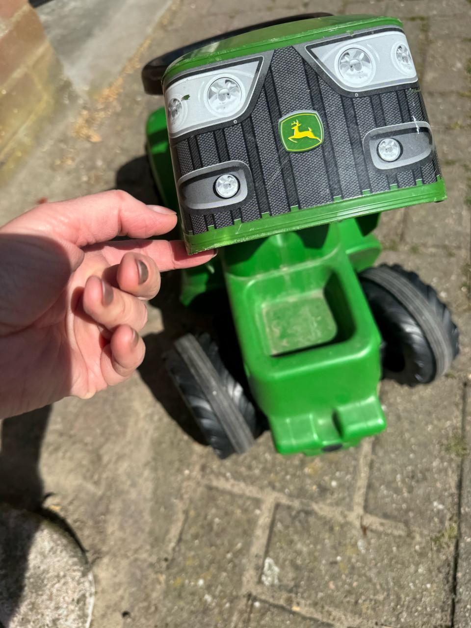 John Deere loopauto izgst
