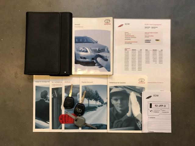 Toyota Avensis wagon 2.0 d-4d luna business clima | navi | cruise | trekhaa