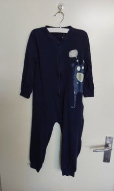 Donkerblauwe onesie van het merk Lupilu(Lidl) in maat 98/104