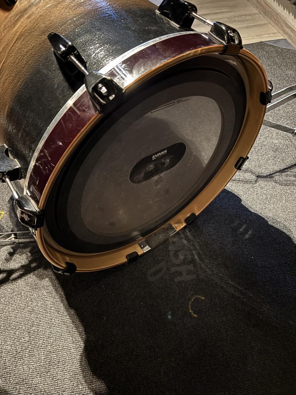 Pearl shellset 18 inch bassdrum