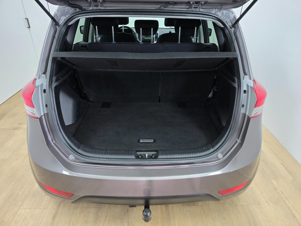 Hyundai Ix20 occasion 1.4i met trekhaak, cruisecontrol en clima airco | twe