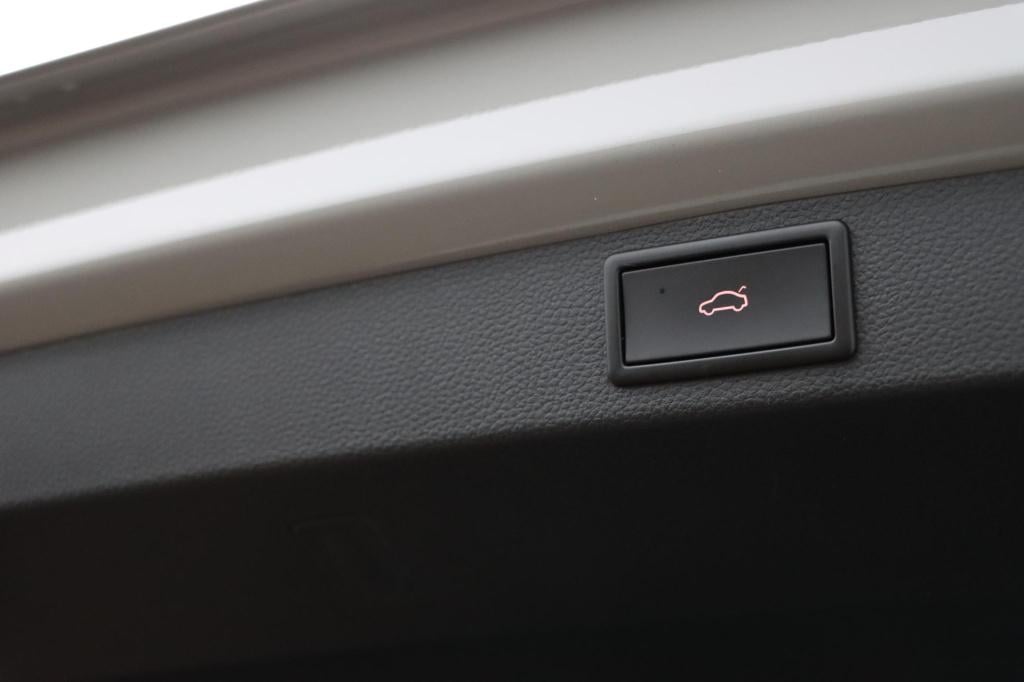 Skoda Karoq 1.5 tsi act sportline business