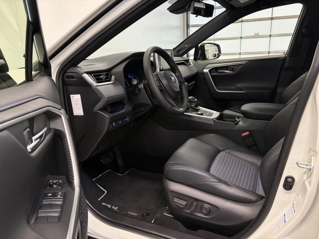 Toyota Rav4 2.5 hybrid awd bi-tone