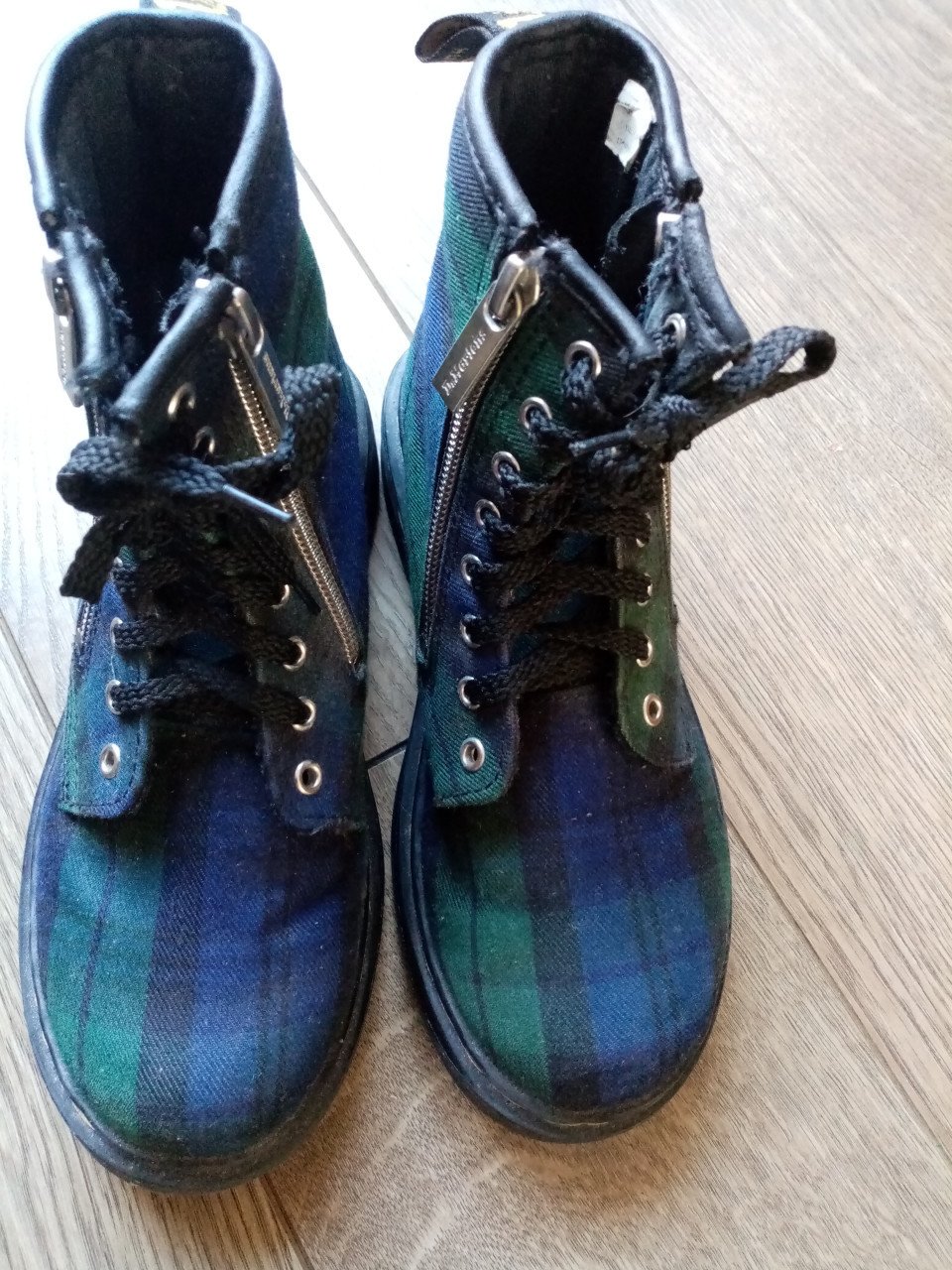 Groen/blauwe Dr. Martens maat 33