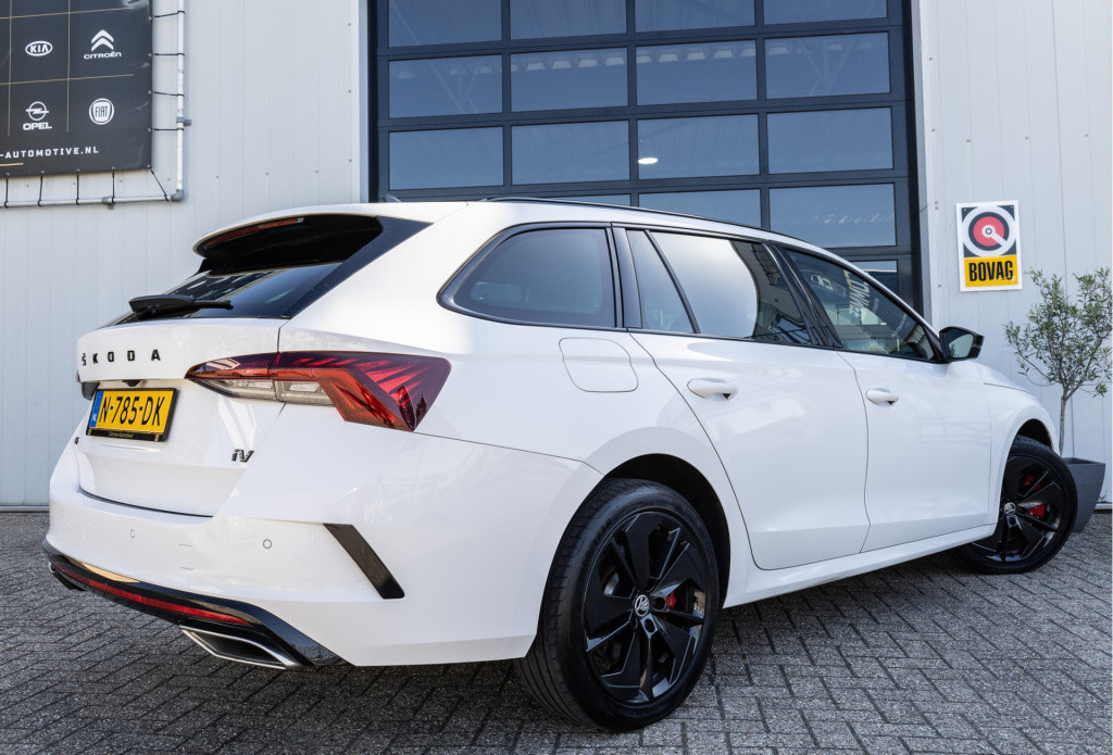 Skoda Octavia combi 1.4 tsi rs phev business ✅1jaarbovag✅btw✅245pk✅trekhaak