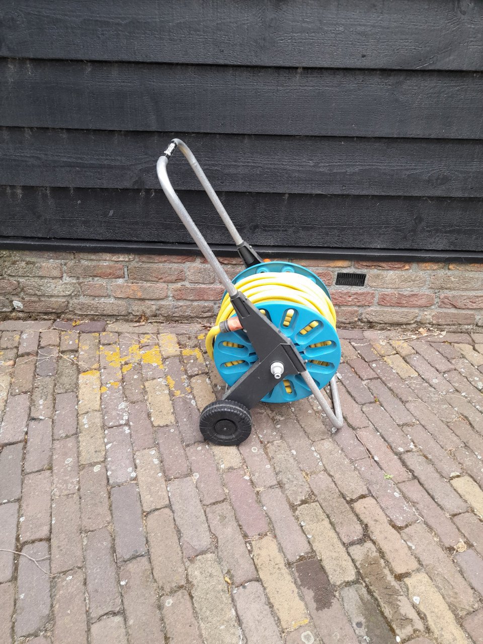Gardena Slangenwagen + 40 m. Tricotech slang ( in goede staat )
