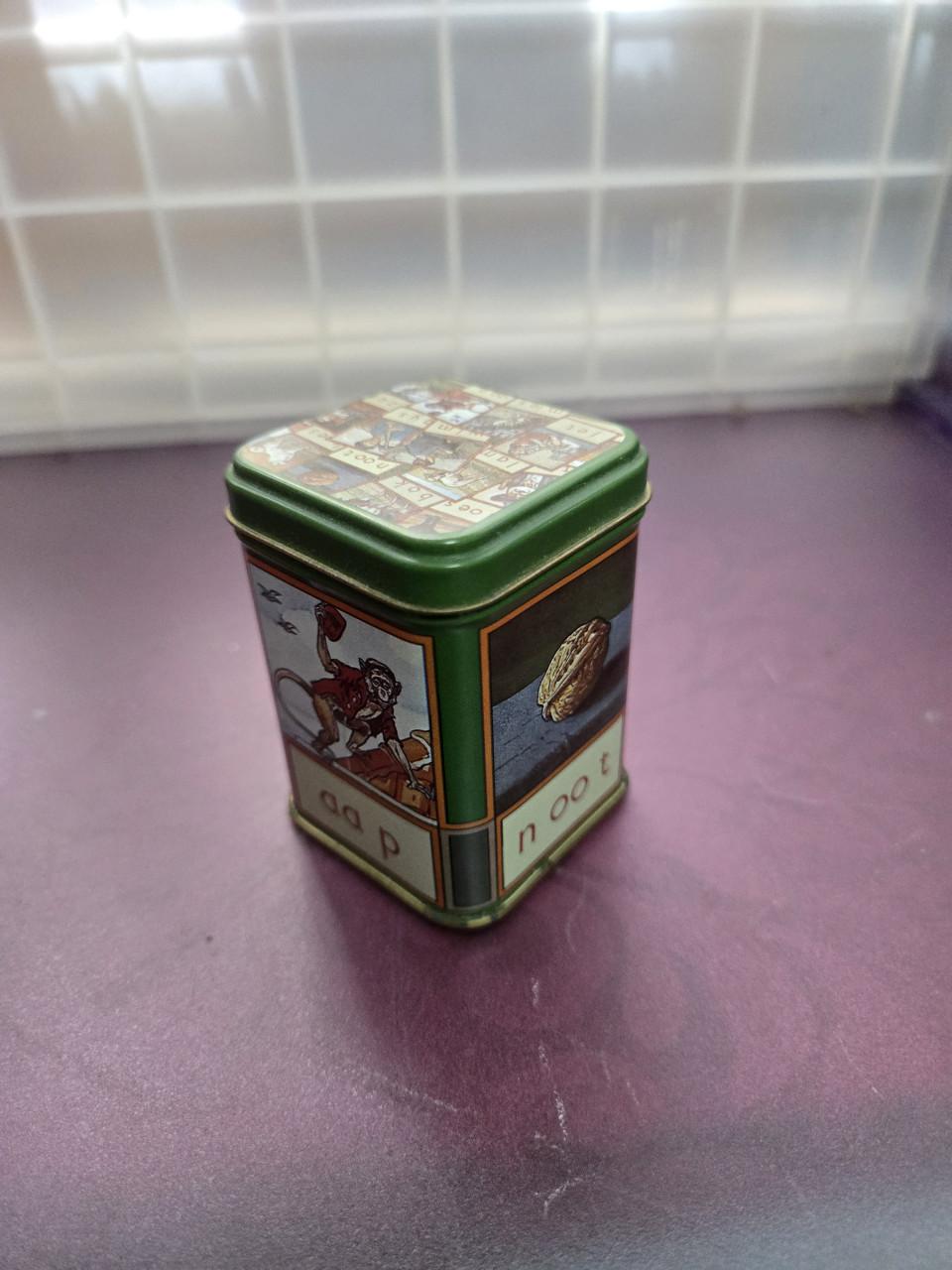 Vintage 'Aap Noot Mies' blikje 4.5x4.5x6.5 cm