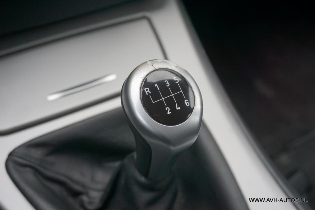 BMW 3-serie touring 320i dynamic executive