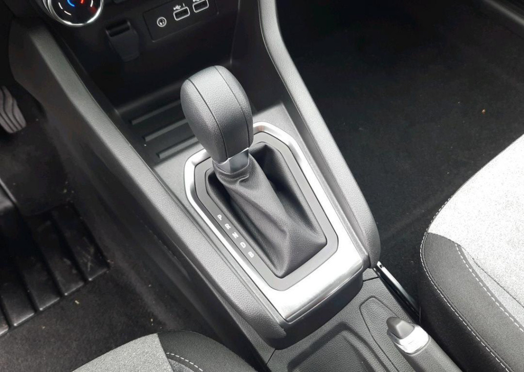 Renault Clio 1.6 e-tech full hybrid 145 evolution - pack navigation
