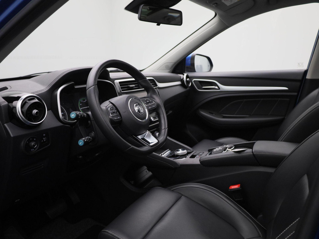 MG Zs-ev luxury 45 kwh | automaat | panoramadak | lederen bekleding | achte