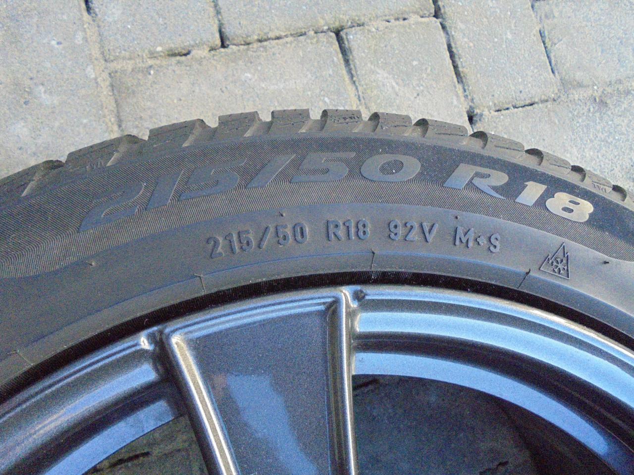 4 stuks Borbet Velgen 18 INCH met winterbanden van Pirelli