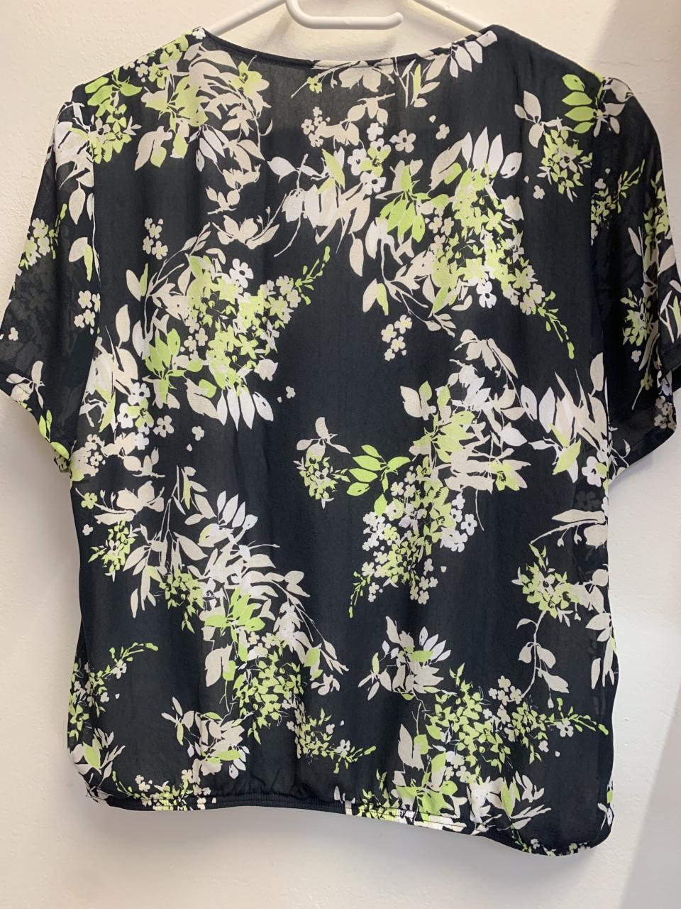 Dames blouse.   Frank Walder.