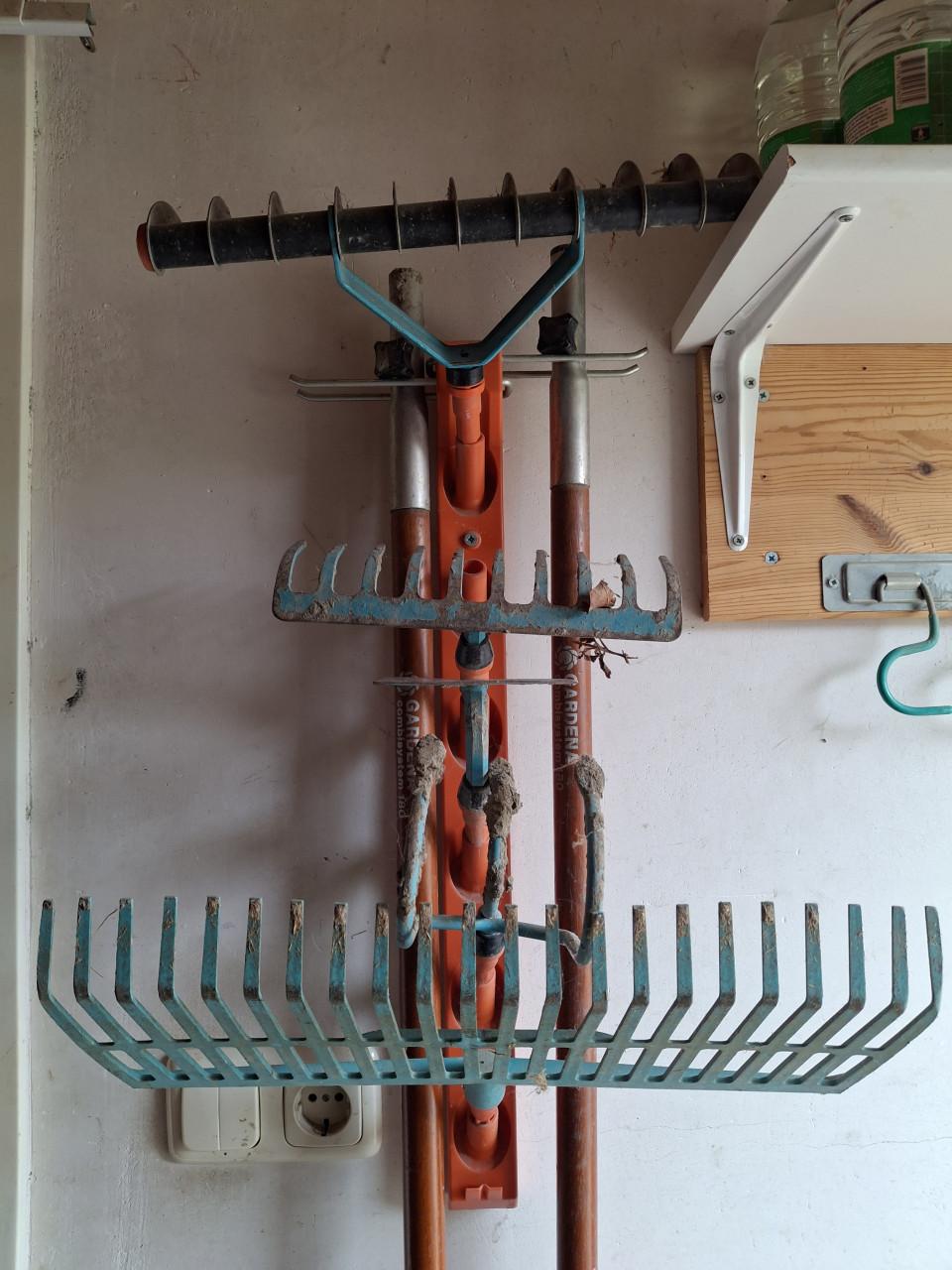 Gardena combisysteem ophangset 5 opzetstukken 2 stelen