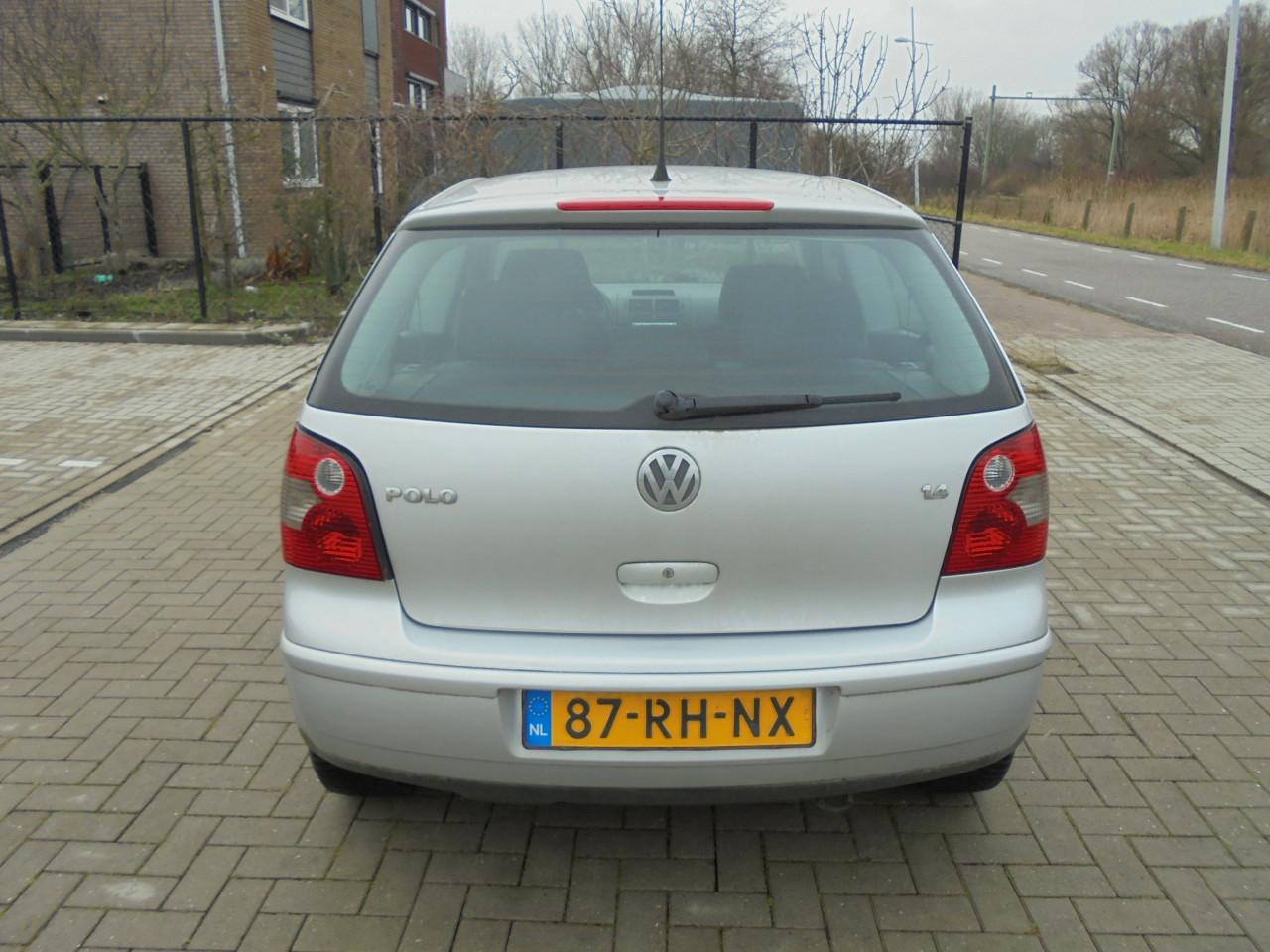 Polo 1.4 I -16V  Turijn uitvoering met N.A.P Apk nieuw bij aflevering