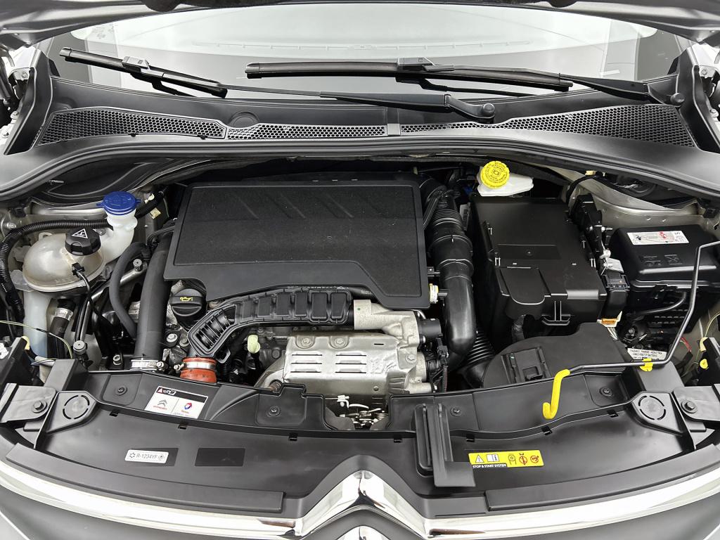 Citroen C3 110 pk automaat shine | rijklaar | comfort seats | 17" lichtmeta