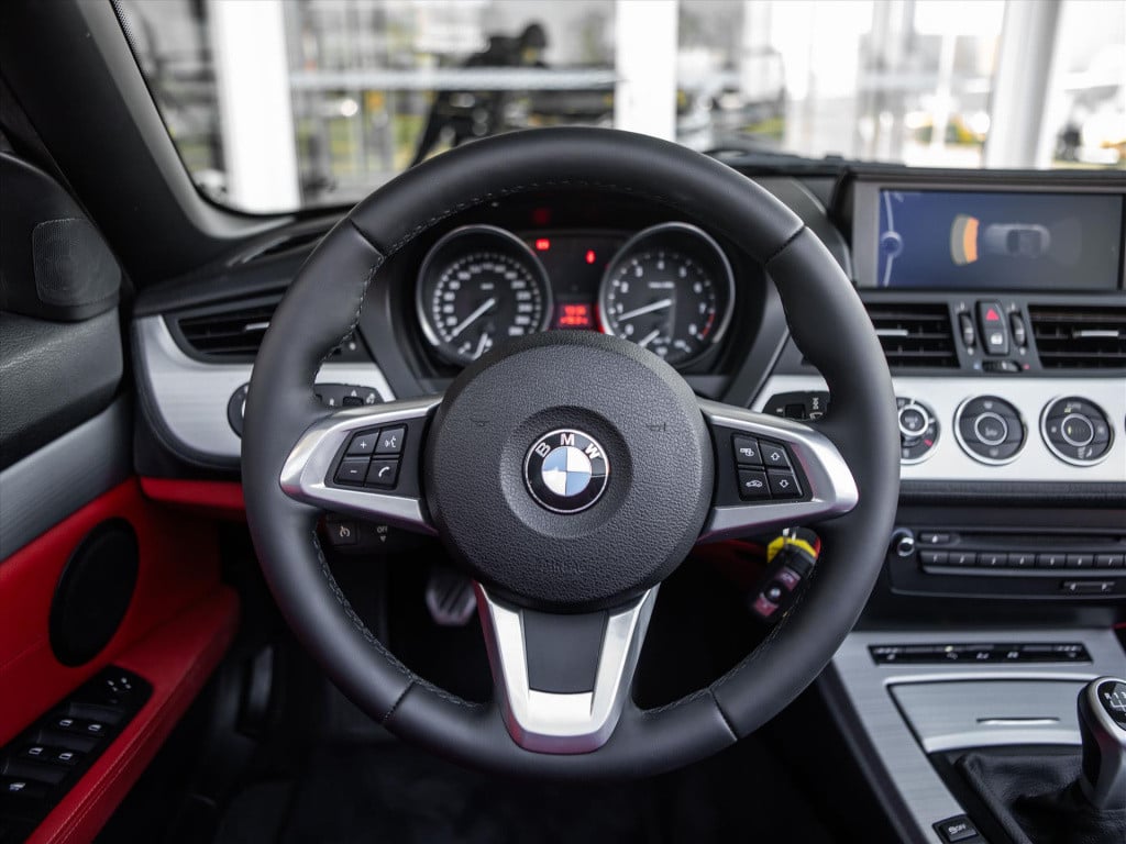 BMW Z4 sdrive23i 204pk executive | leder | stoelverwarming | navigatie | pd