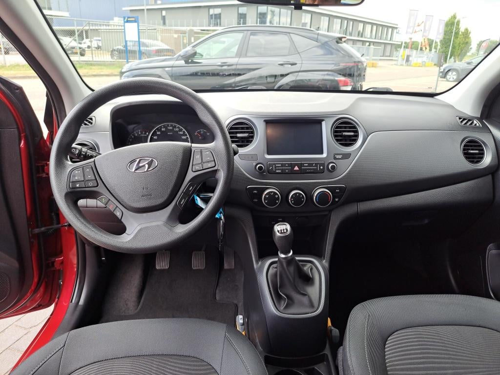 Hyundai I 10 1.0i comfort | navi | cruise control | park sensor achter |