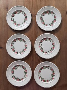 WEDGWOOD ROSALIND - 6 GEBAKBORDJES - DIA 16 CM