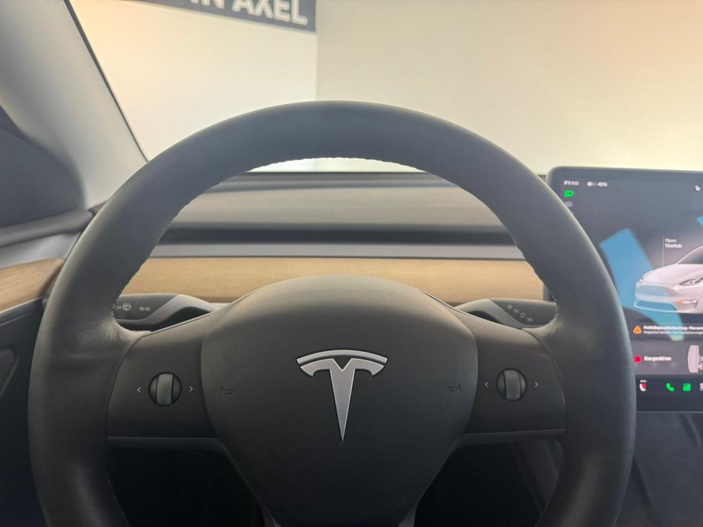 Tesla Model Y long range awd 75 kwh