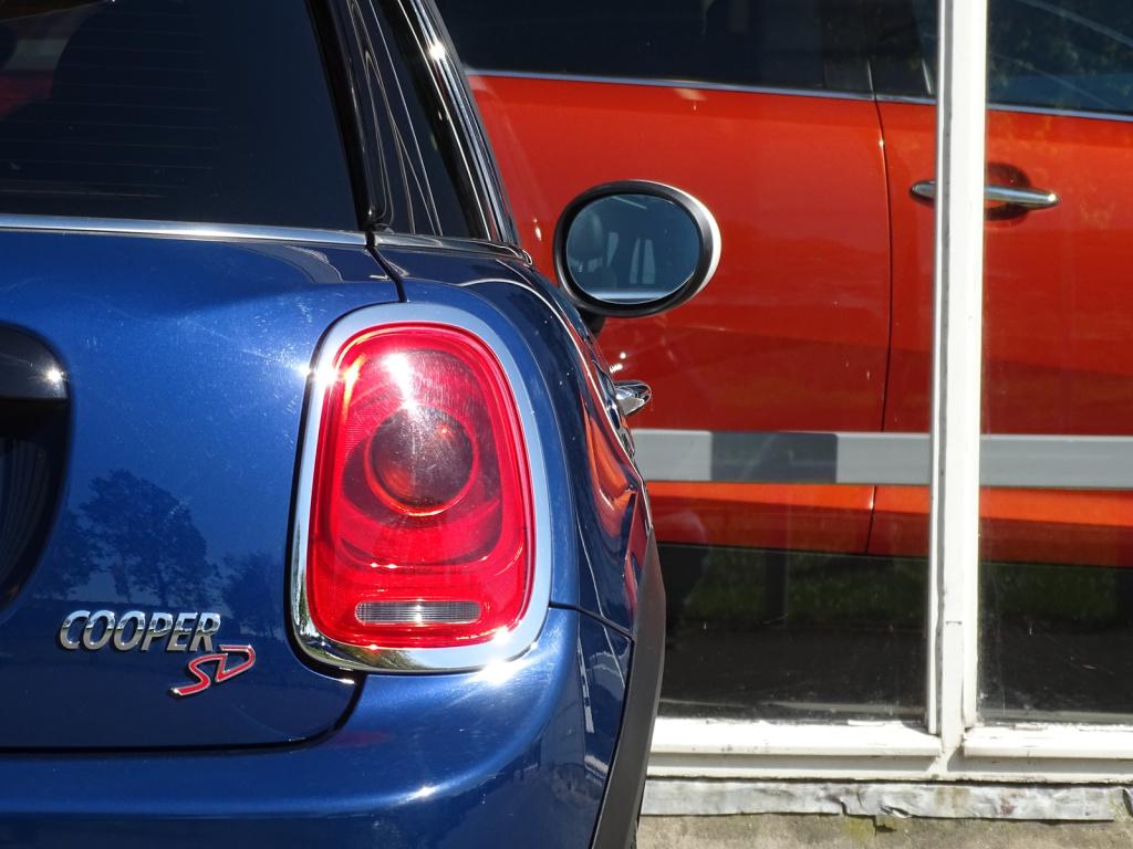 Mini Cooper mini 2.0 sd chili serious business automaat | led | leder | pan
