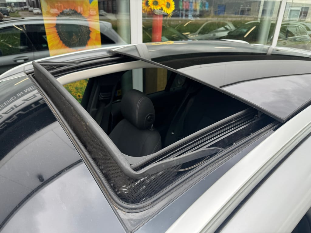 Mercedes-Benz Glc 250 4matic automaat , panorama dak , 51351 km