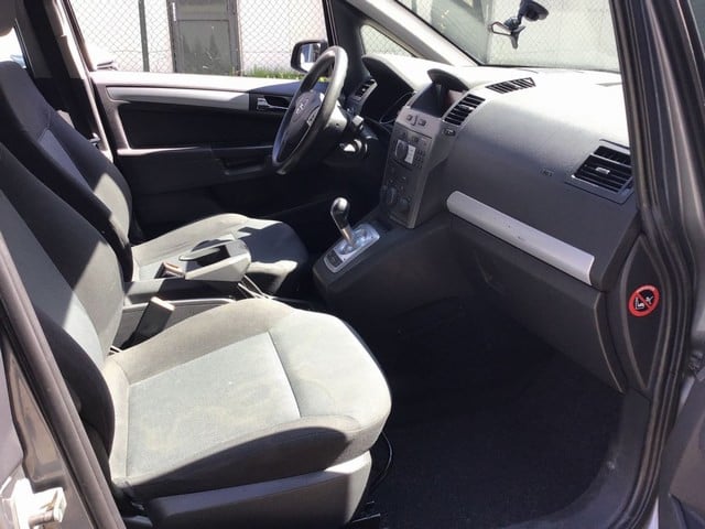 Opel Zafira 1.8 automaat 7-persoons | cruise | trekhaak | nap | nieuwe apk 