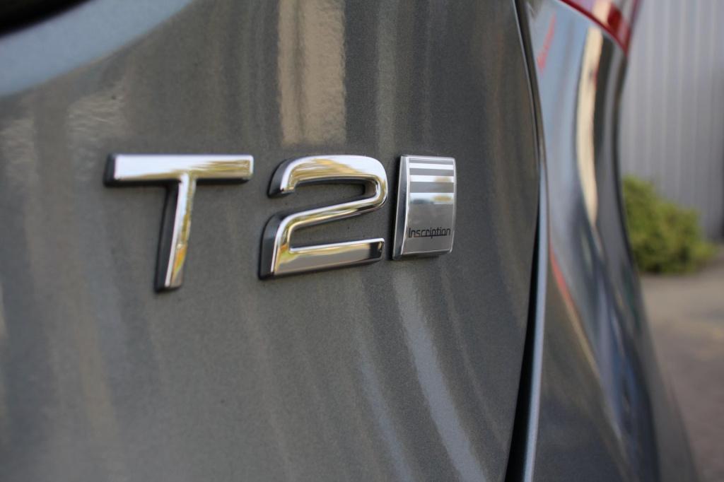 Volvo V40 1.5 t2 inscription aut. - leder - full led - navi - citycafety - 