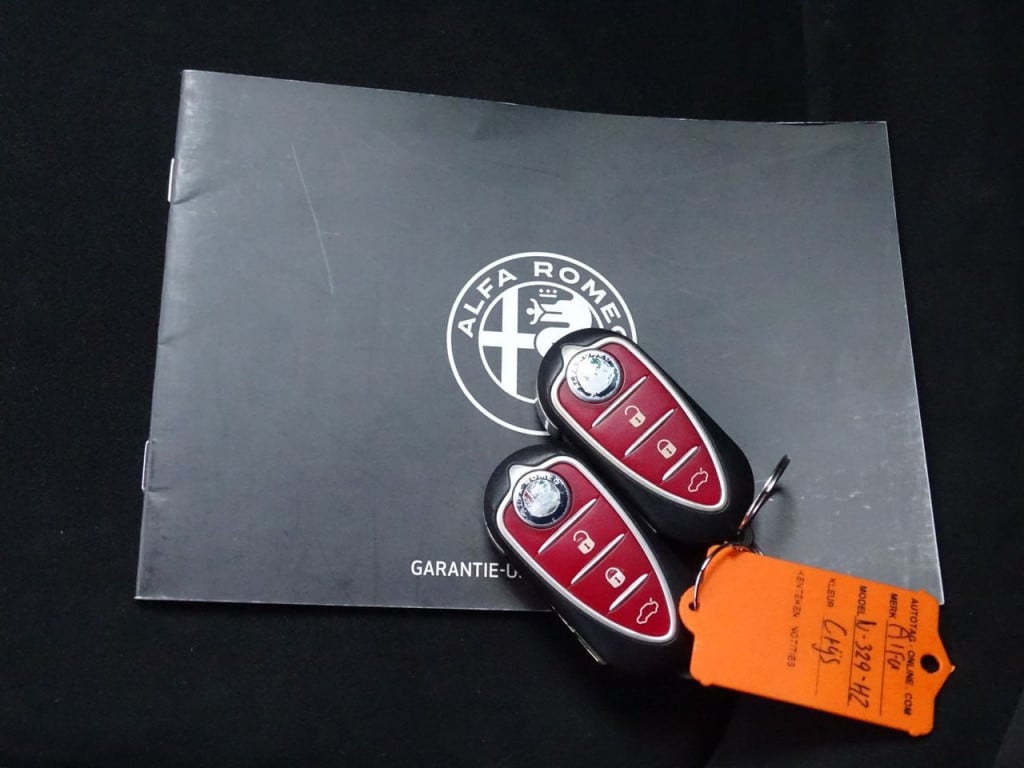 Alfa Romeo Giulietta 1.750 turbo veloce 240pk | sportstoelen | xenon