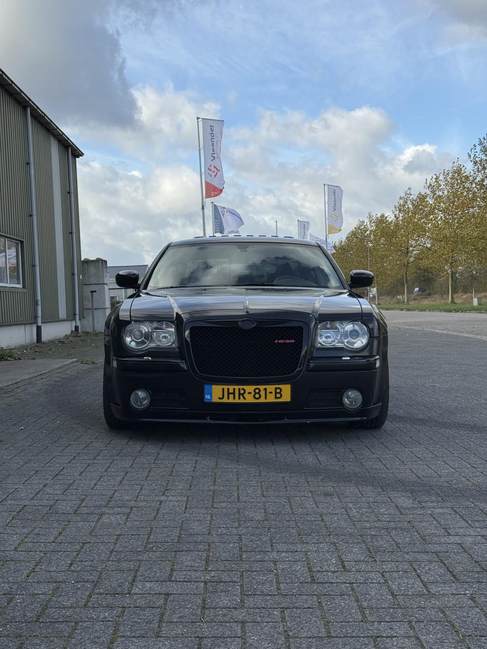 Crysler 300c 5.7 Hemi V8 - BTW auto - Youngtimer