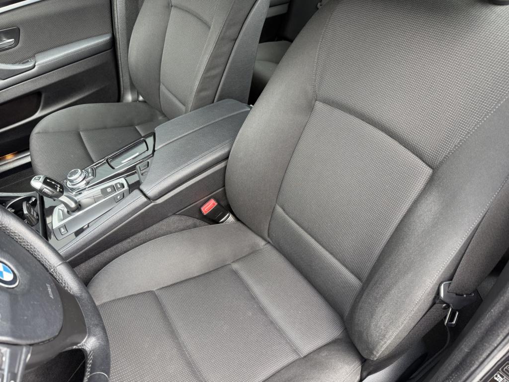 BMW 5 Serie 528i 6-cilinder executive sedan