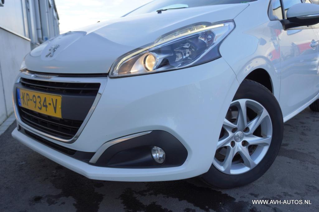 Peugeot 208 1.2 puretech blue lion