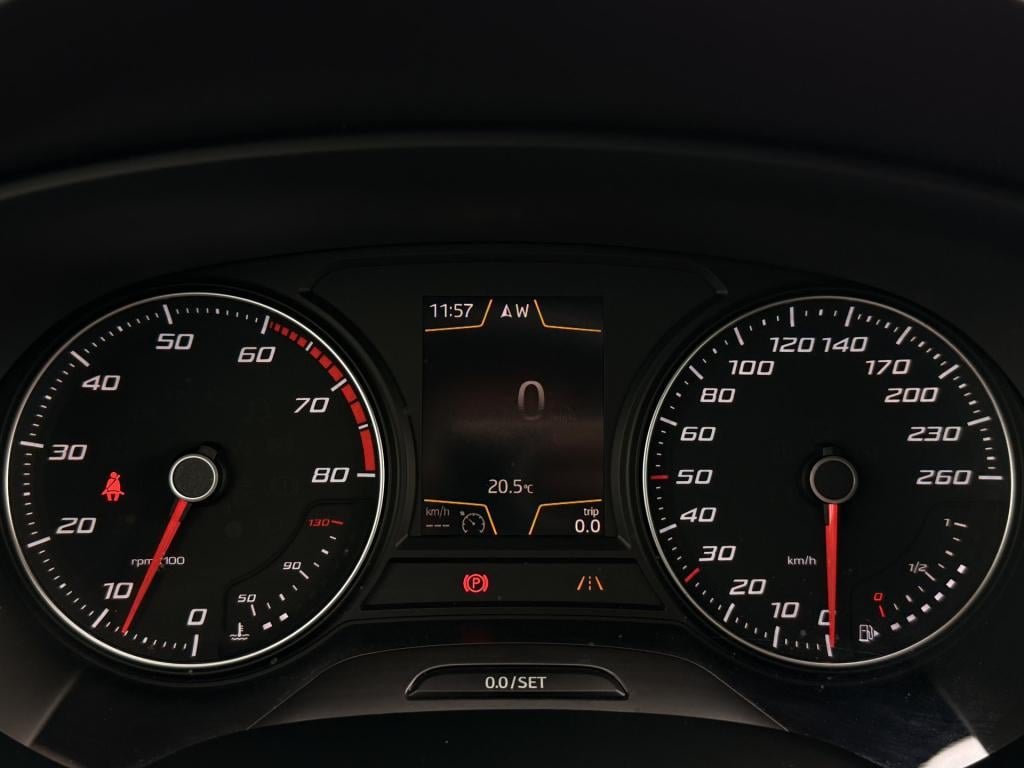 Seat Leon 1.4 ecotsi fr | stoelverwarming | half leder | seat sound | achte