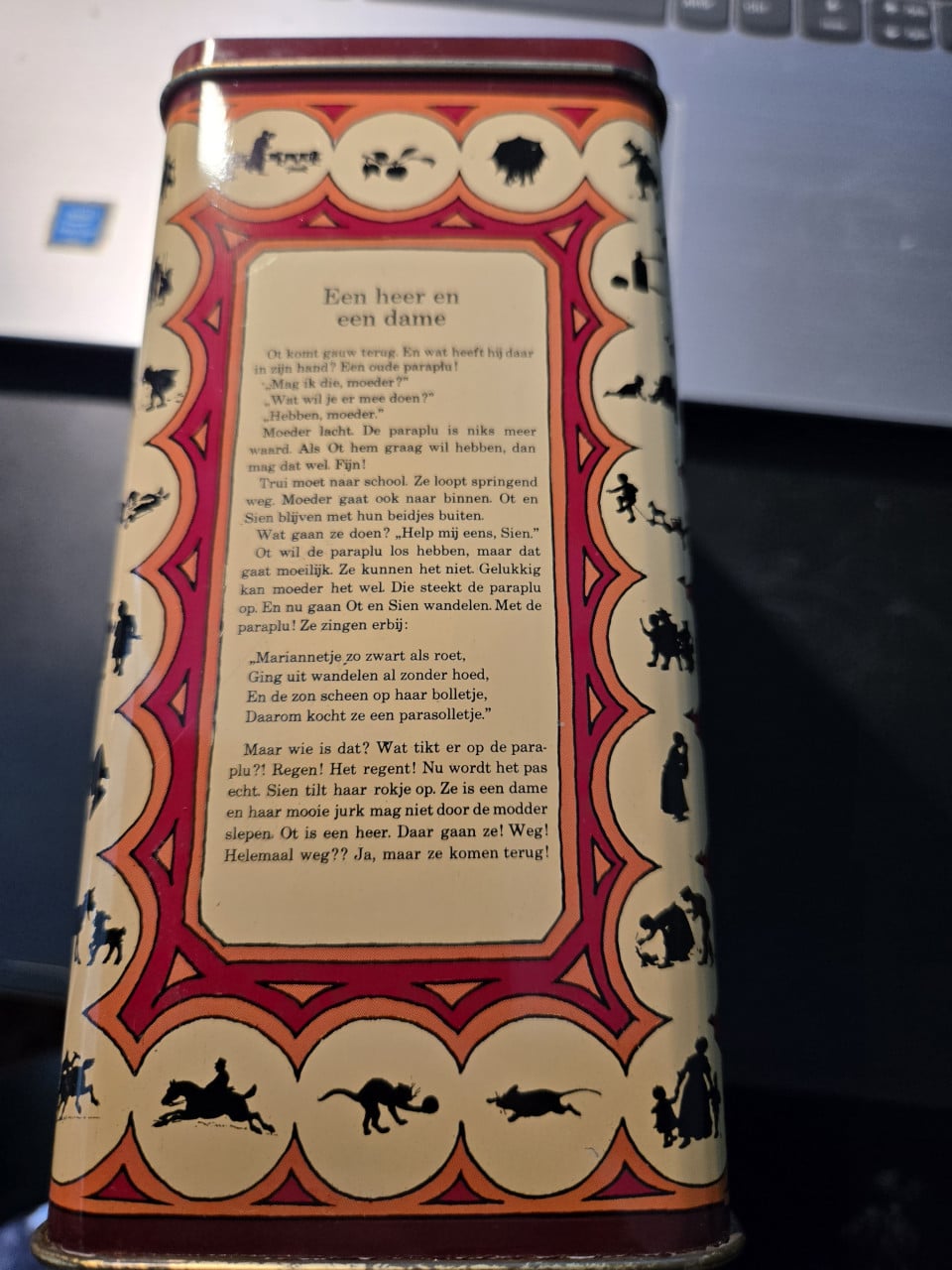 Blik: Royco Ot en Sien "Onder Moeders Paraplu"