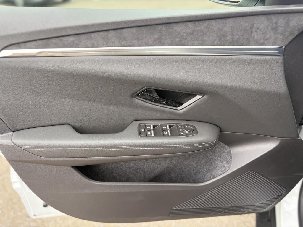 Mitsubishi Eclipse Cross intense+ 87 kwh inclusief €4000,- korting