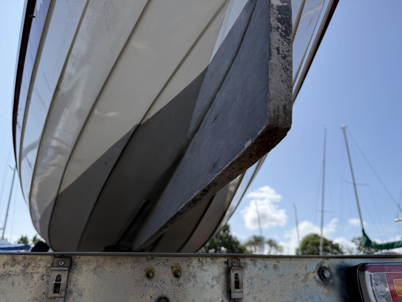 Tweepersoons houten roeiboot
