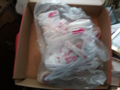 2 x Roller skates ( nieuw!) 38-39-40-41 & maat 40 zwart 2x