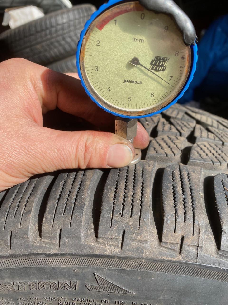 2 Banden 245-40-18 Bridgestone   97V