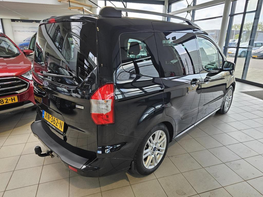 Ford Tourneo Courier 1.0 titanium