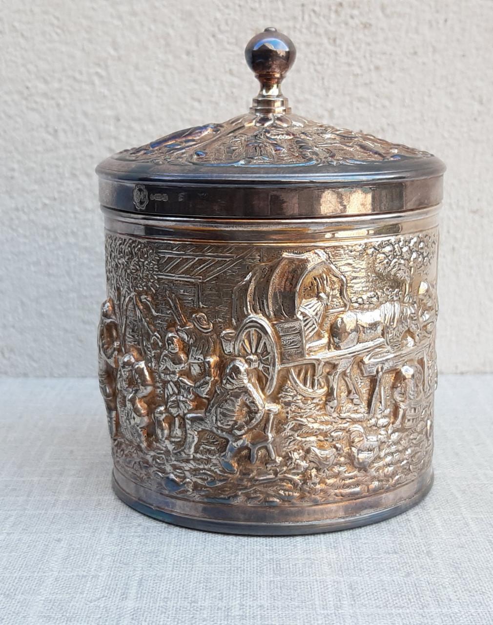 Theedoosje, verzilverd, uitgave Douwe Egberts