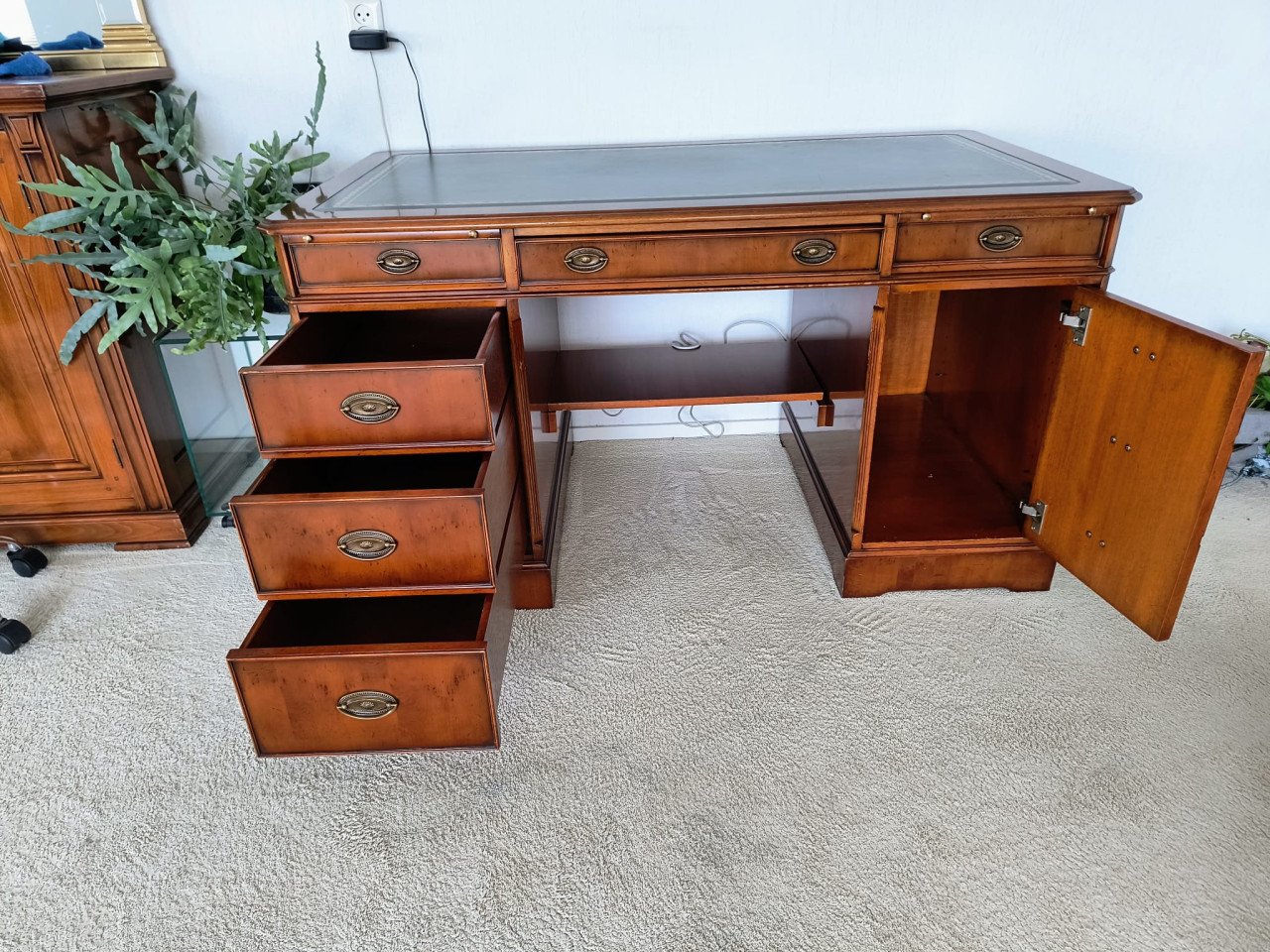 Heldense exclusive bureau