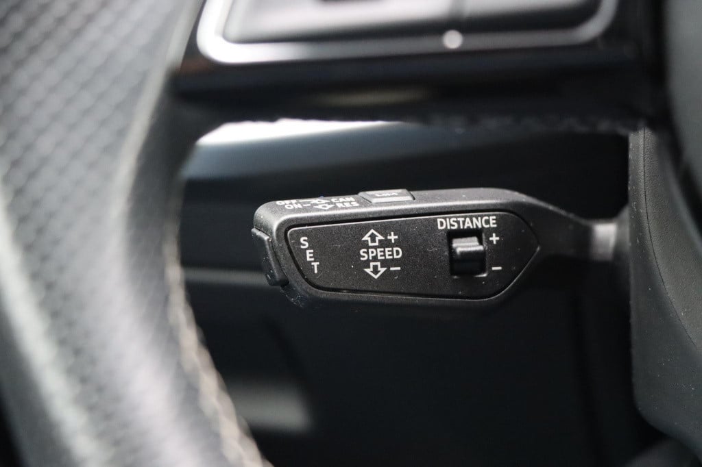 Audi S3 sportback 2.0 tfsi 310pk s tronic quattro edition one
