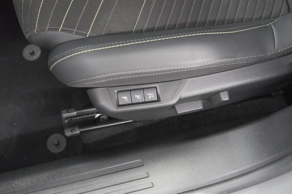 Peugeot 2008 puretech 130 eat8 gt | 360 camera | adaptieve cruise control |