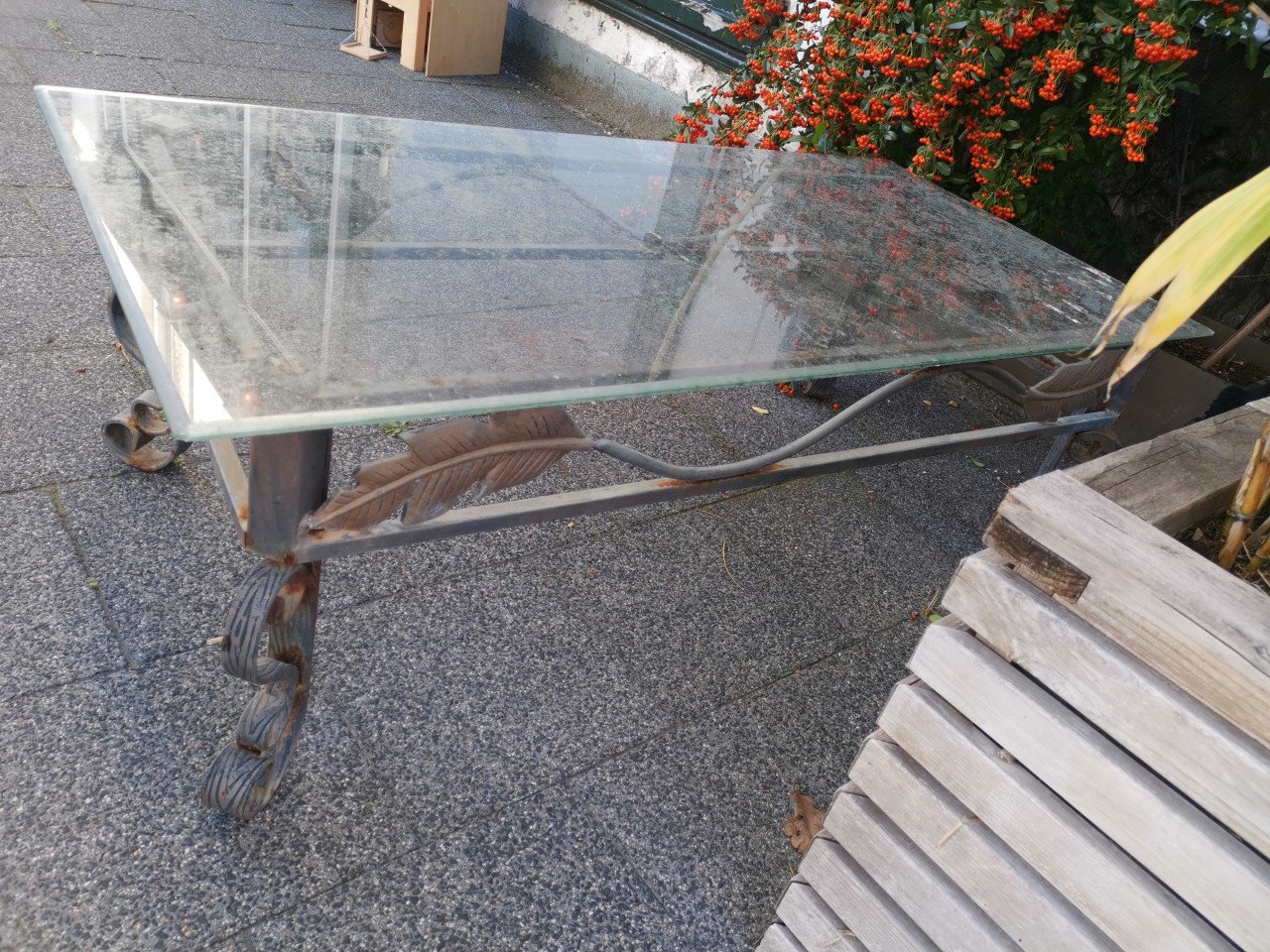 Smeedijzeren tuintafel