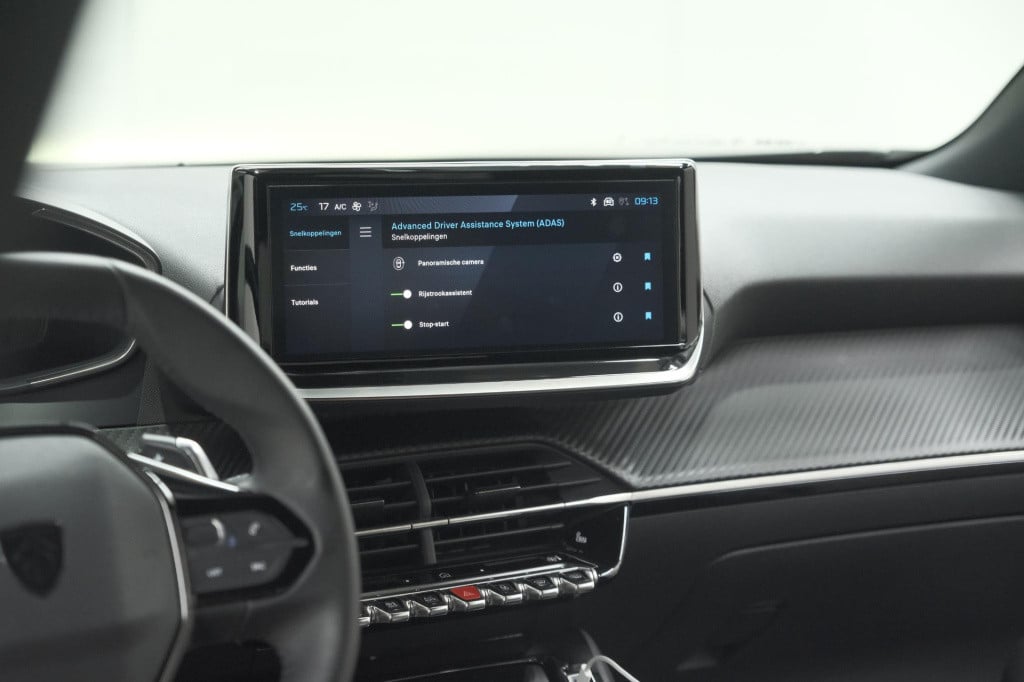Peugeot 2008 puretech 130 eat8 allure | 360 camera | adaptieve cruise contr